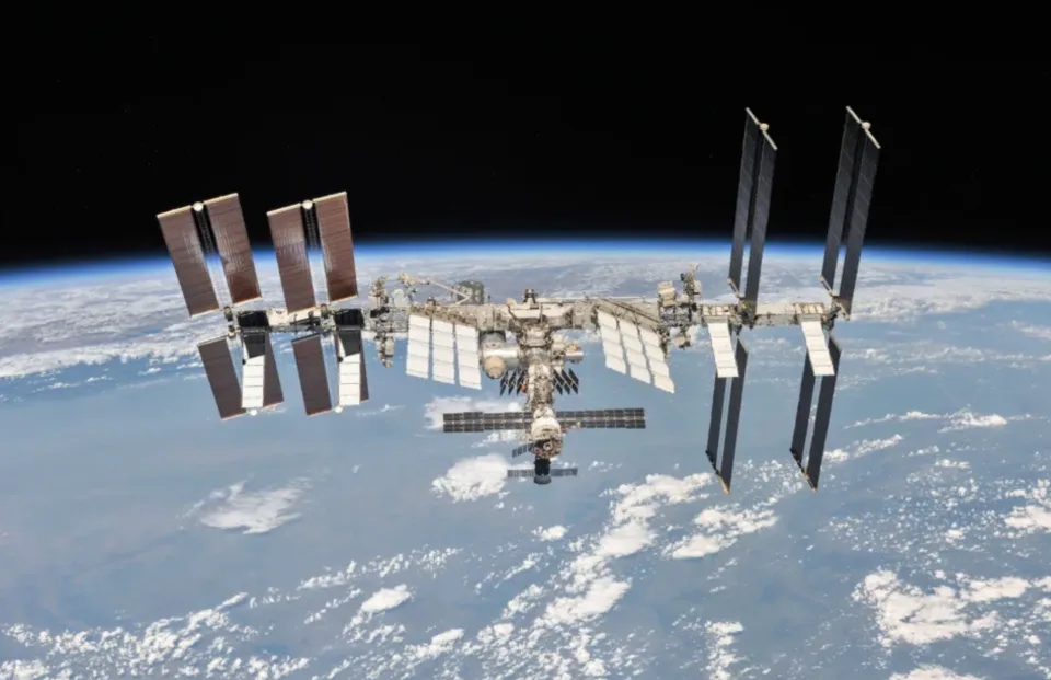 Read more about the article A Deal to Destroy International Space Station by SpaceX